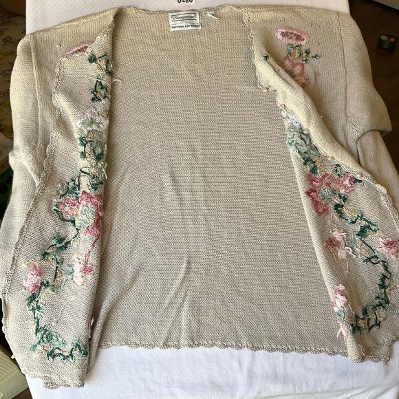 Shenanigans Women Beautiful Knit Jackets size L Natural Beige Floral Embroidery - Picture 4 of 11